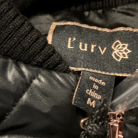 L’URV Puffer Jacket - Picture 5 of 5